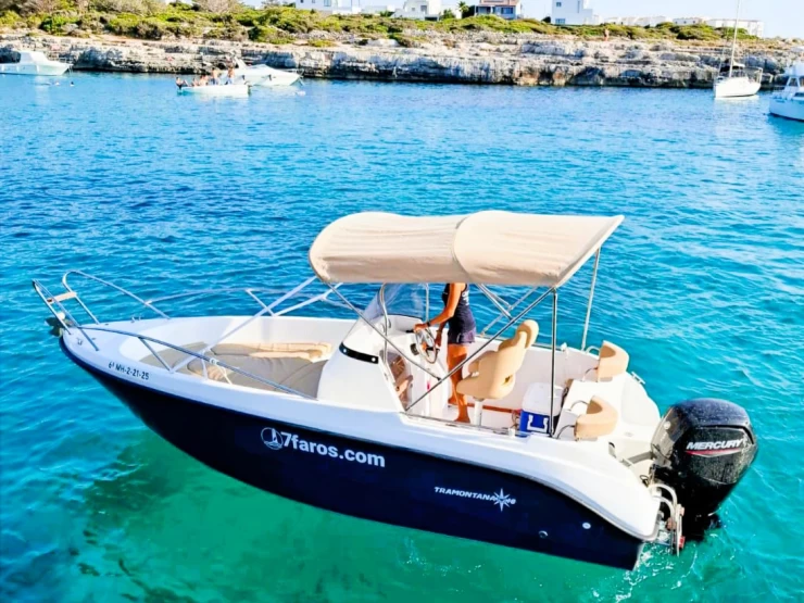 Pronájem lodi Polyester Yacht Open 550 v Ciutadella de Menorca na Samboatu
