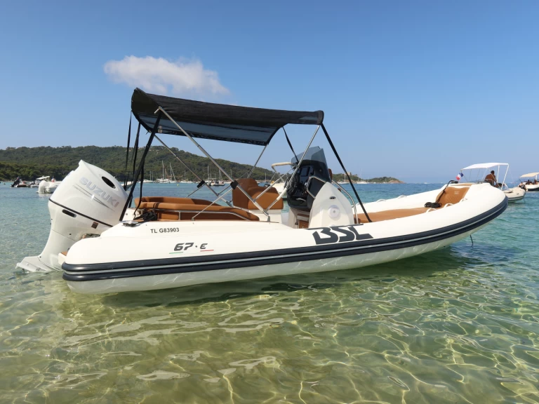 Pronájem Polotuhá loď Bsc s licencí