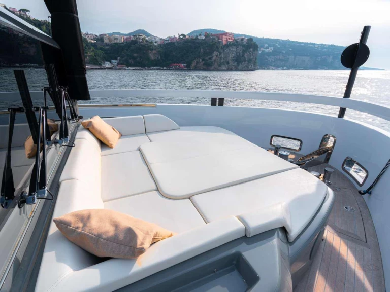 Pronájem jachty v Palma de Mallorca -Arcadia 85 na Samboatu