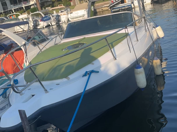 blumar Sport 26 cruiser jednotlivci a charterové společnosti v Mandelieu-la-Napoule