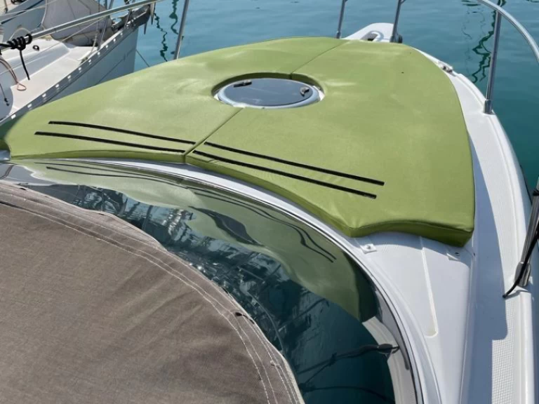 Pronajmout Motorová loď se skipperem či ne blumar v Mandelieu-la-Napoule