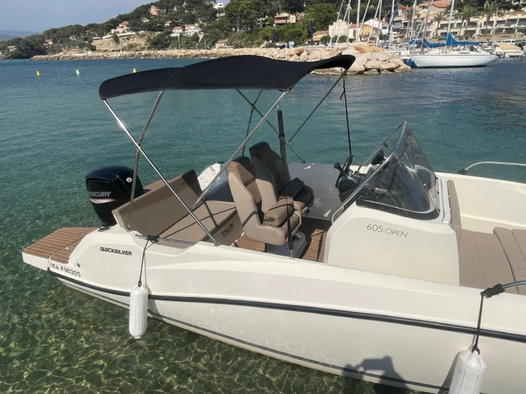 Pronájem lodi Quicksilver Activ 605 Open v La Madrague na Samboatu