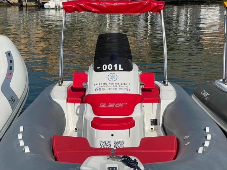 2 BAR 62 jednotlivci a charterové společnosti v Palermo