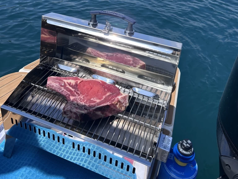 Pronájem lodi Toulon lákavé ceny Activ 755 Sundeck