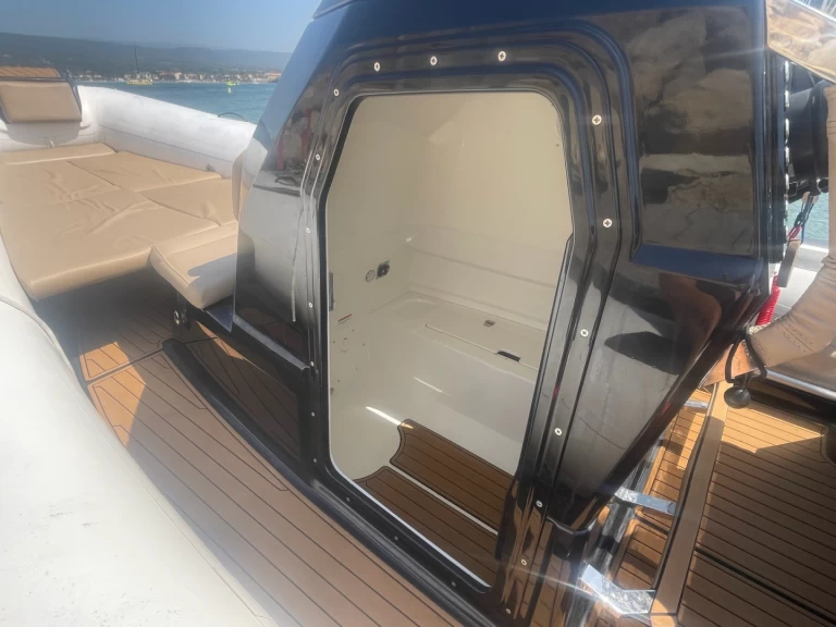 Pronájem jachty v La Madrague -Brig Eagle 8 na Samboatu