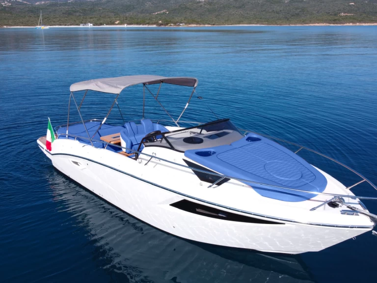 Pronajmout Motorová loď se skipperem či ne Cranchi v Porto Cervo