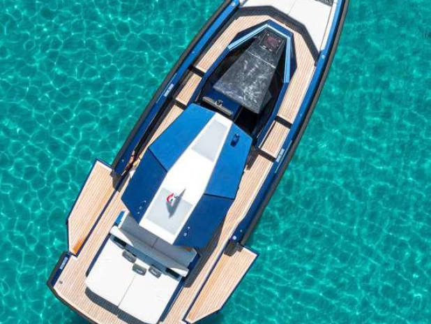 WALLY YACHTS 48 jednotlivci a charterové společnosti v Cannes