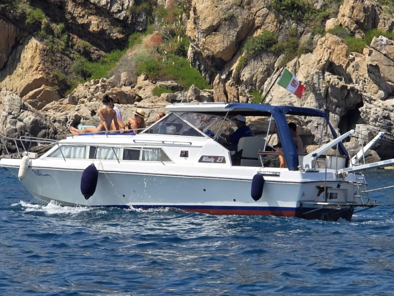 Pronajmout si Windy Windy 27 CC v Porto di Cefalù