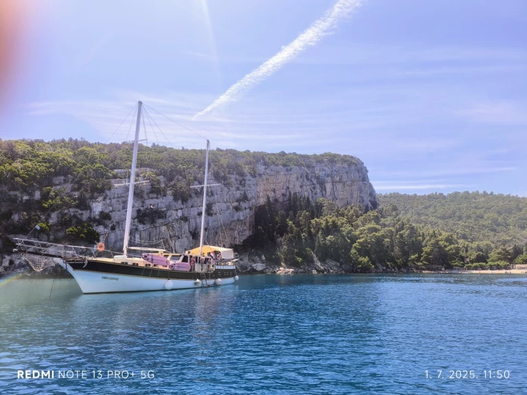 Pronájem lodi Split lákavé ceny Wood