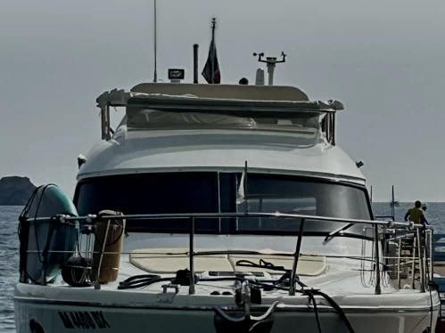 Pronájem lodi Carnevali 120 v Castellammare di Stabia na Samboatu