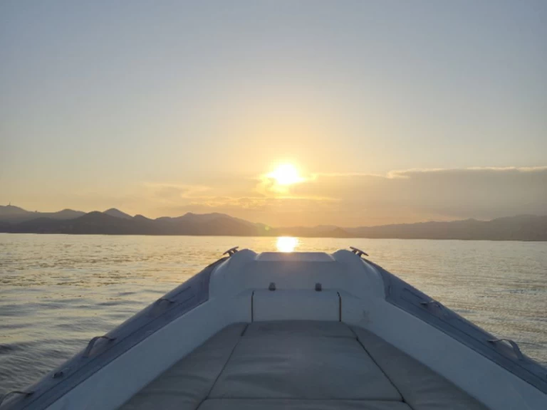 Pronajmout si Marco E-Motion 29’ v Mandelieu-la-Napoule