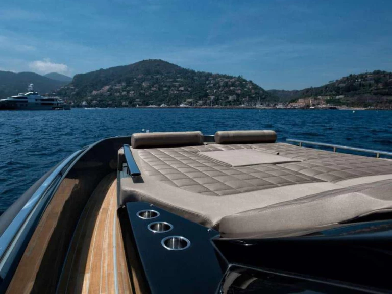 Pronajmout si Sacs REBEL 47 v Cannes