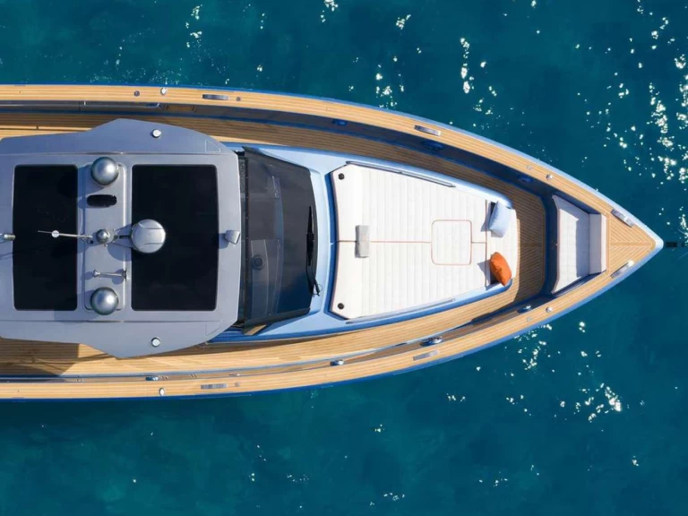 Pronajmout si Pardo Yachts Pardo 50 v Cannes