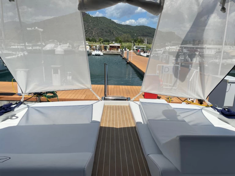 Pronajmout Motorová loď se skipperem či ne Rizzardi v Salerno