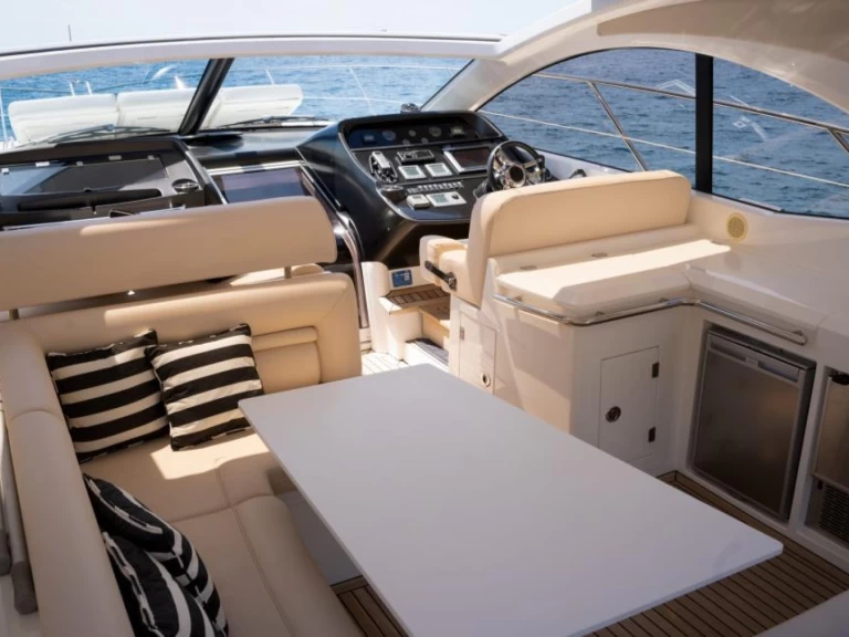 Pronájem Motorová loď v Golfe-Juan -Sunseeker Portofino 48
