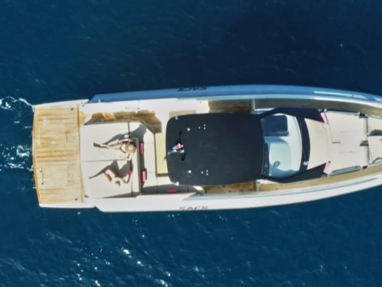 Pronájem lodi Sacs Rebel 40 v Juan-les-Pins na Samboatu