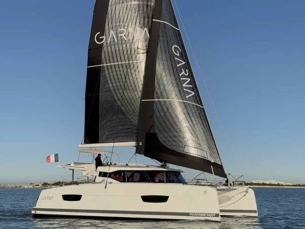 Fountaine Pajot Isla 40 jednotlivci a charterové společnosti v Villeneuve-Loubet
