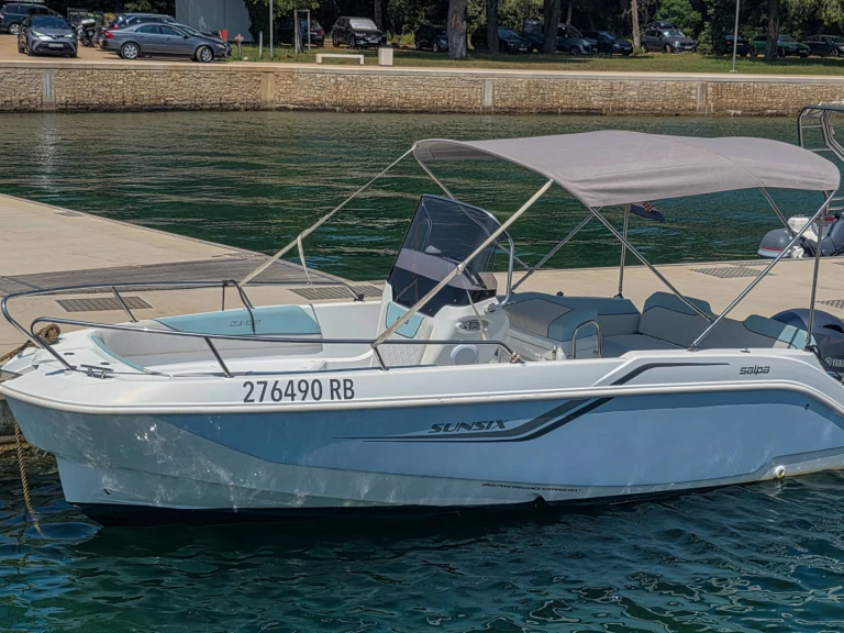 Pronájem Motorová loď Salpa s licencí