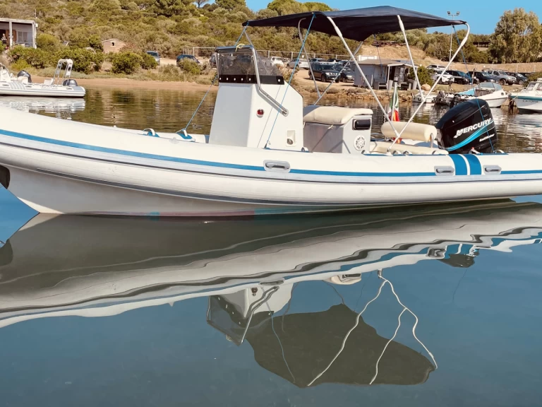 Pronajmout si Northstar 255RT  v Palau