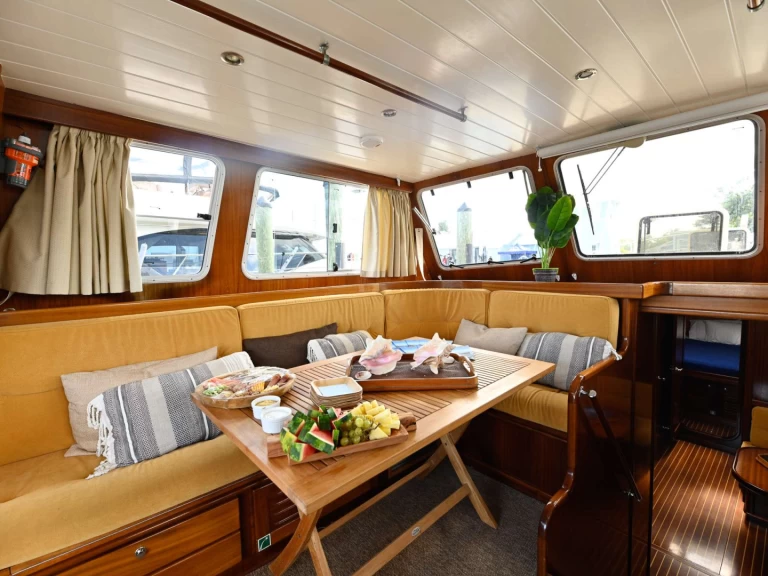 Pronájem Jachta v Bahamy -Menorquin Buccara XV