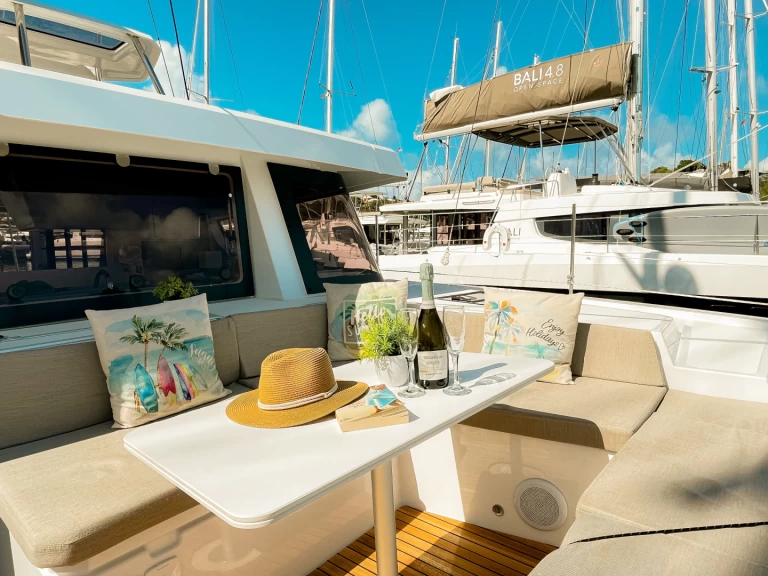 Pronájem Katamarán v Parham Town -Bali Bali 4.4