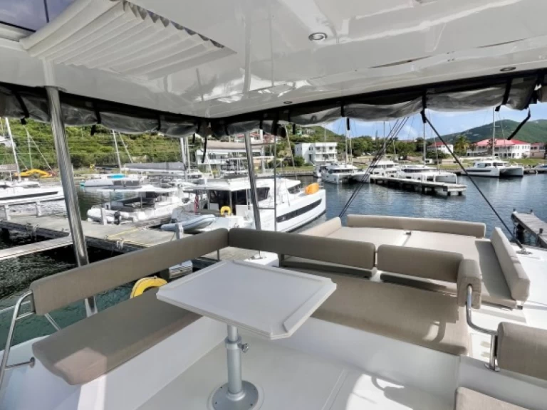 Pronajmout Katamarán se skipperem či ne Bali v Parham Town