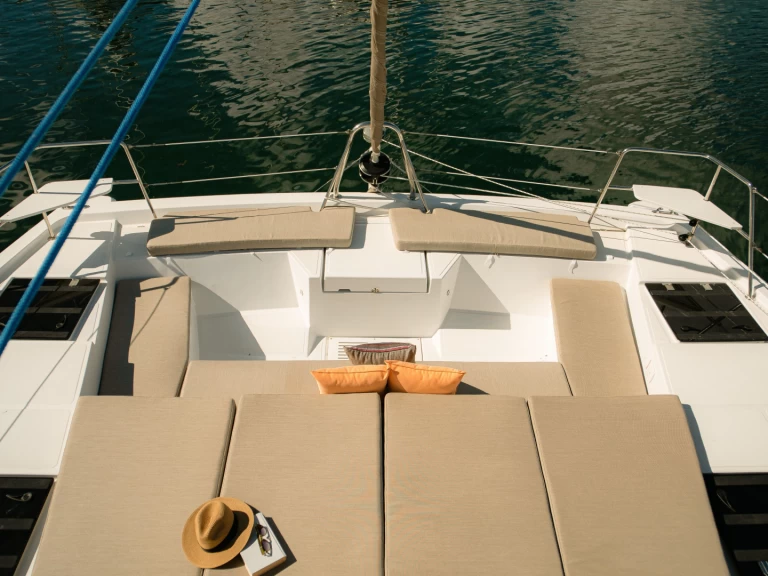 Pronájem Katamarán Bali s licencí