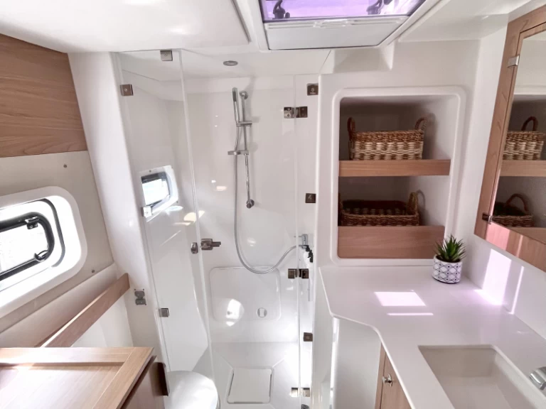 Pronájem jachty v Parham Town -Bali Bali Catspace Voile na Samboatu