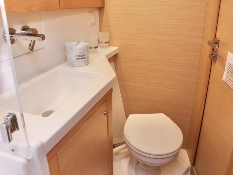 Pronájem lodi Parham Town lákavé ceny Lagoon 450