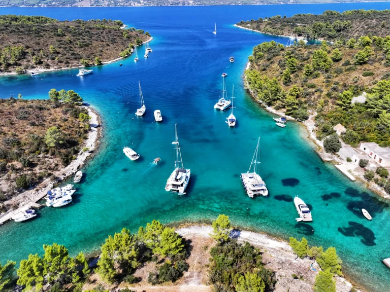 Pronájem lodi Split lákavé ceny Jeanneau Prestige 46 Fly