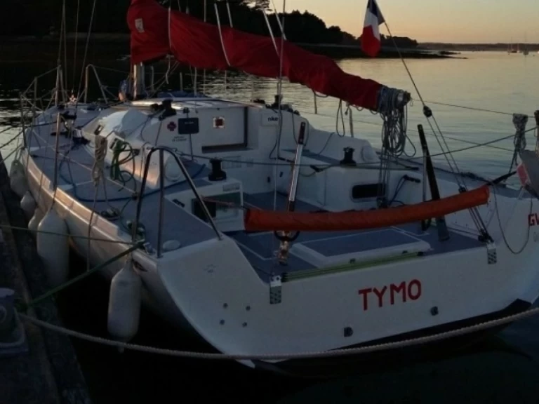 Pronájem jachty v Loctudy -3c-Composites Bongo 9.60 na Samboatu