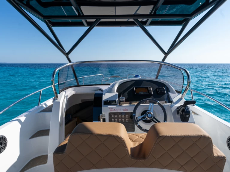 Saver 750WA jednotlivci a charterové společnosti v s'Estanyol de Migjorn