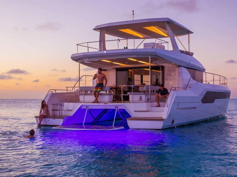 Pronájem Motorová loď v Antibes -Leopard 53 PC