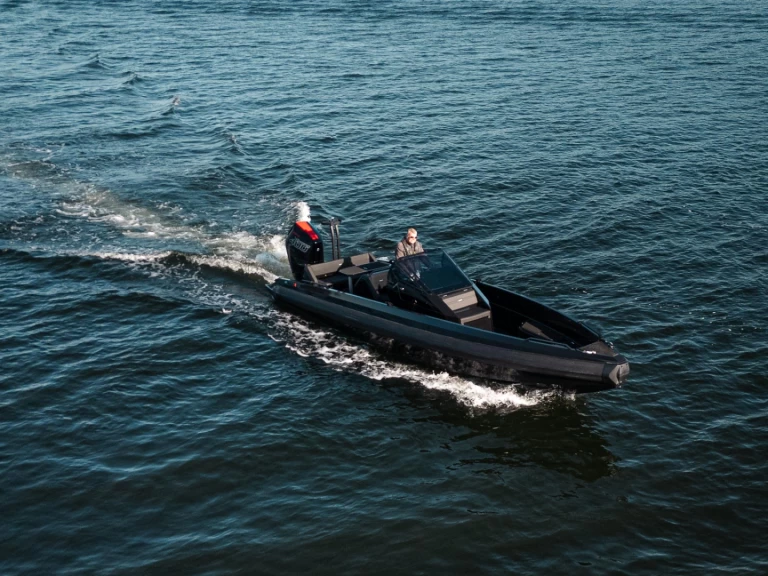 Pronajmout si IRON 827 v Stockholm