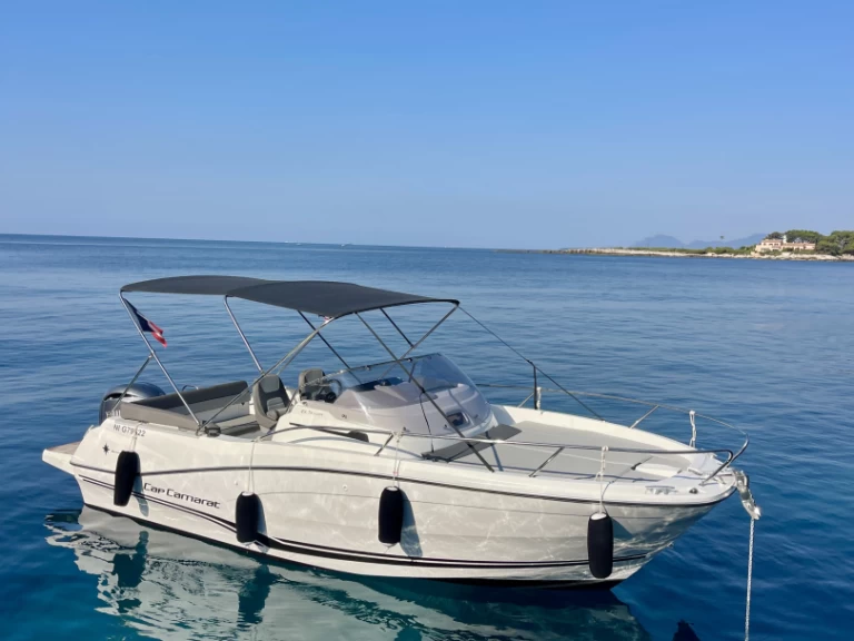 Pronájem lodi Antibes lákavé ceny Cap Camarat 6.5 WA Serie 3