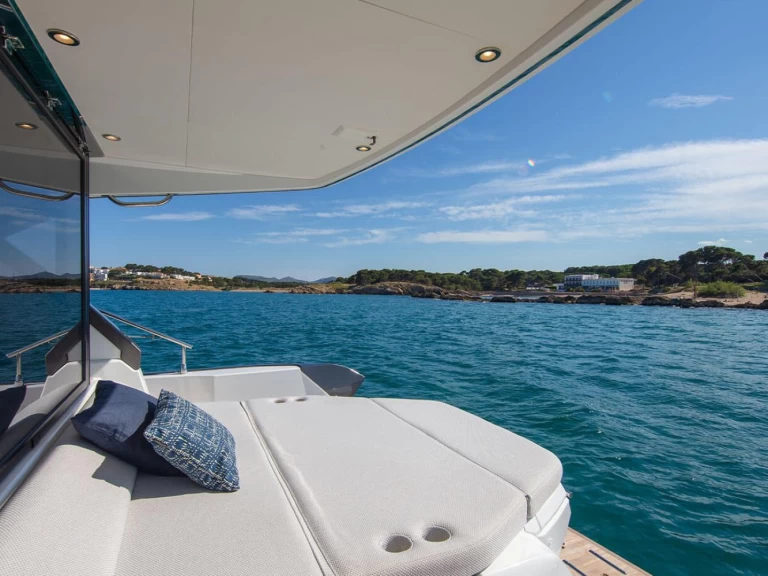 Pronajmout si Gran Turismo 45 v Juan-les-Pins