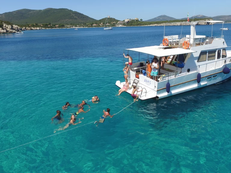 Pronajmout Motorová loď se skipperem či ne GM italy v Porto di Alghero