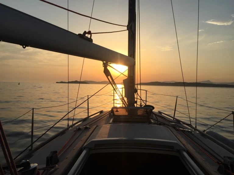 Pronájem jachty v Porquerolles -Dufour Dufour 2800 na Samboatu