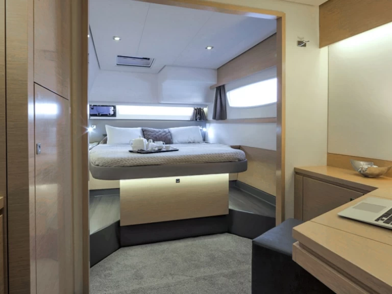 Pronájem jachty v Donji Seget -Fountaine Pajot Saba 50 na Samboatu