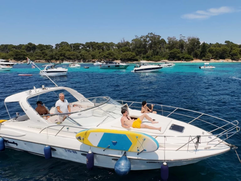 Pronájem Motorová loď v Cannes -Windy Grand Mistral 37