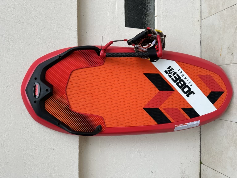 Pronájem Polotuhá loď Bombard s licencí