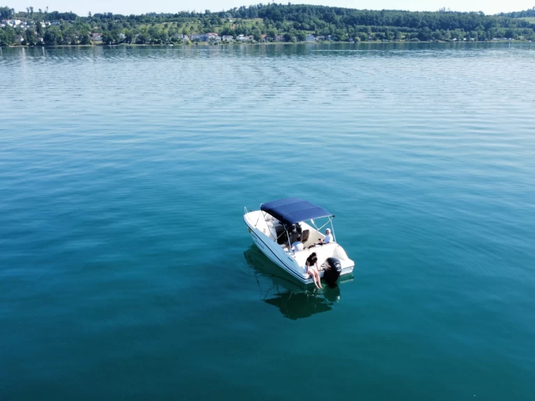 Pronajmout Motorová loď se skipperem či ne Quicksilver v Bodman-Ludwigshafen