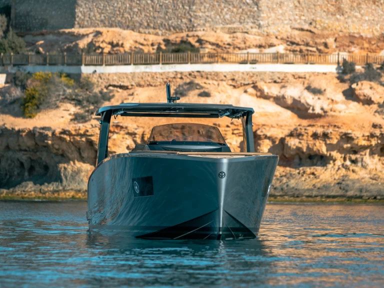 Pronajmout Motorová loď se skipperem či ne Tesoro v Port des Marines de Cogolin