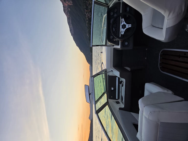 Pronájem Motorová loď v Annecy -Sea Ray Sea Ray 160 CB