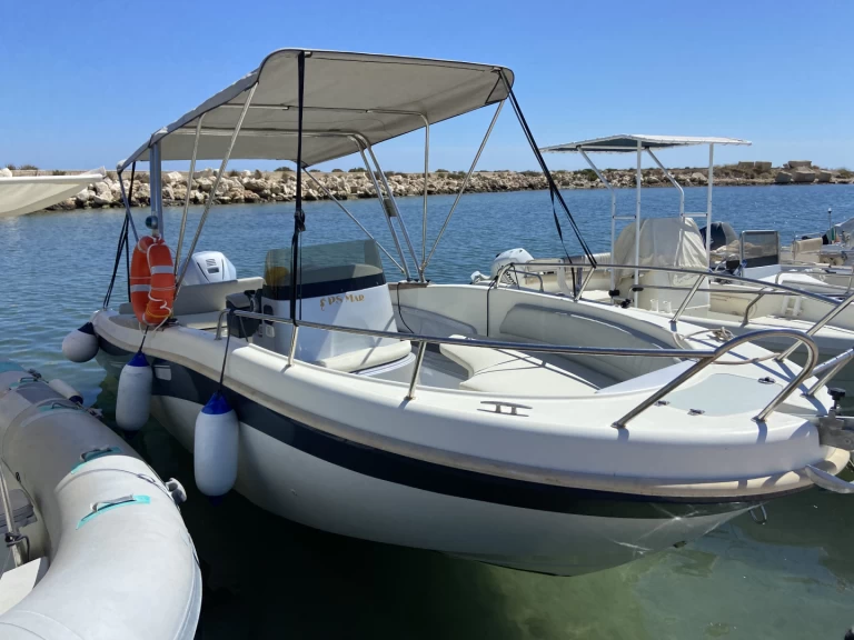 Motorová loď k pronájmu v Marzamemi za nejlepší cenu