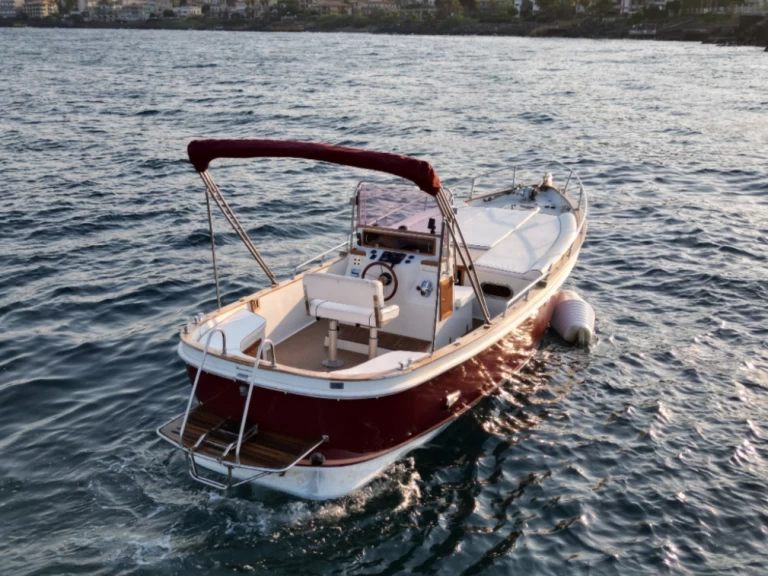 Pronájem jachty v Catania -Dasamarine Altair 25 na Samboatu