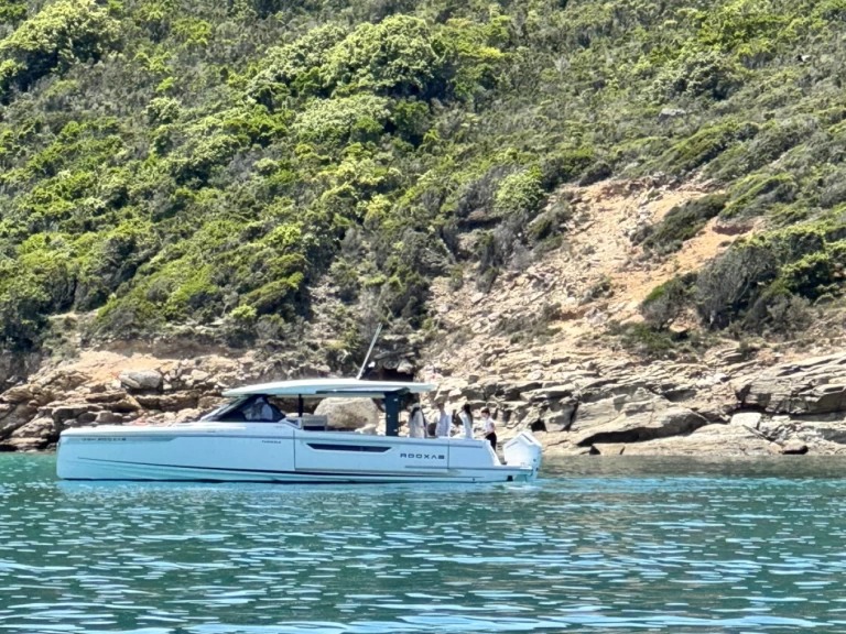 Saxdor Saxdor 400 GTO jednotlivci a charterové společnosti v Saint-Florent