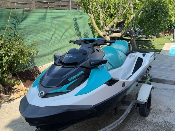 Pronajmout si Sea-Doo GTX PRO v La Londe-les-Maures