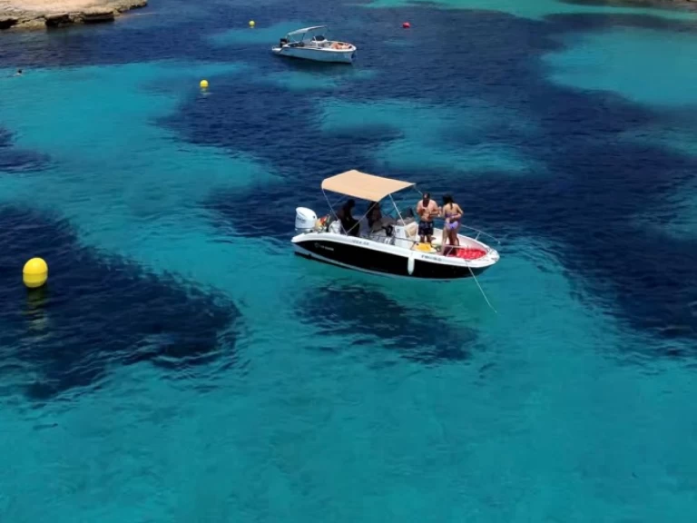 Pronajmout Motorová loď se skipperem či ne Idea Marine v Palma de Mallorca