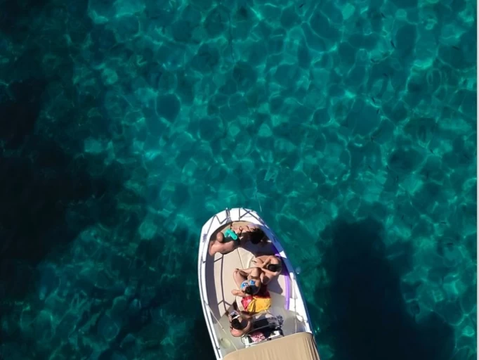 Pronájem Motorová loď Idea Marine s licencí